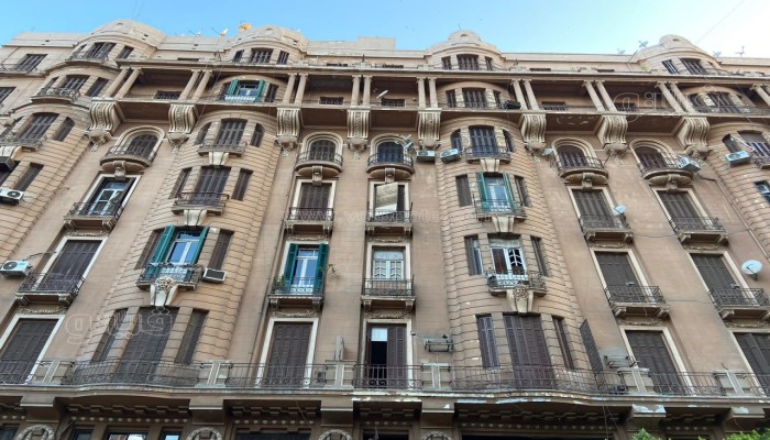 وسط البلد للبيع: كيف تتحول روح القاهرة إلى غنيمة في يد عصابة العسكر؟