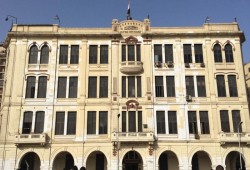 هدم مبنى هندسة السكة الحديد: تصفية ذاكرة رمسيس وإعادة تشكيل قلب القاهرة