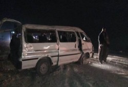 بالأسماء.. إصابة 7 أشخاص في انقلاب ميكروباص بمحور 30 يونيو ببورسعيد