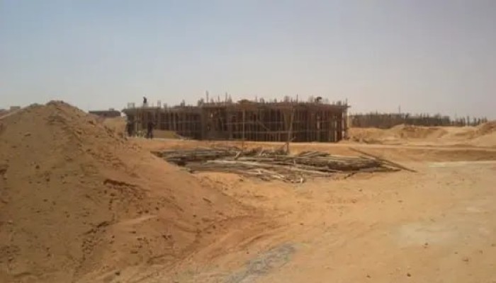 أراضٍ سياحية بسعر النار.. قفزة المتر من دولار واحد إلى 210 دولارات تهدد بدفن حلم 30 مليون سائح