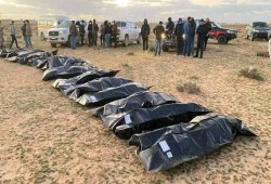 مقابر للهاربين من الجحيم: كيف تحوّلت ليبيا إلى مصيدة موت للمهاجرين والمصريين؟