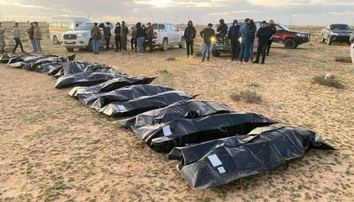 مقابر للهاربين من الجحيم: كيف تحوّلت ليبيا إلى مصيدة موت للمهاجرين والمصريين؟