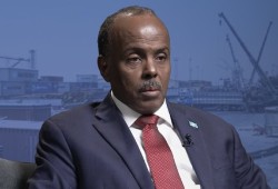 لماذا وضع الصومال خطًا فاصلاً مع الإمارات؟