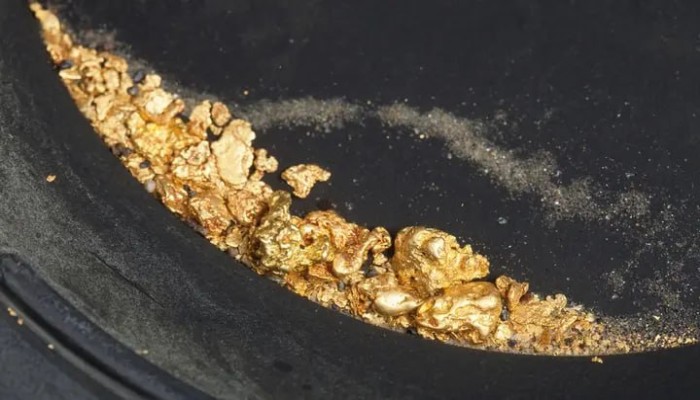 اللجنة العليا للذهب ومصفاة مدبولي.. ضبط السوق أم إحكام قبضة السلطة على آخر كنوز المصريين؟