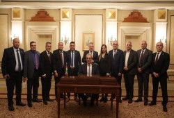 اللجنة الوطنية لإدارة غزة.. ترحيب حكومي واسع وأسئلة صعبة حول اليوم التالي