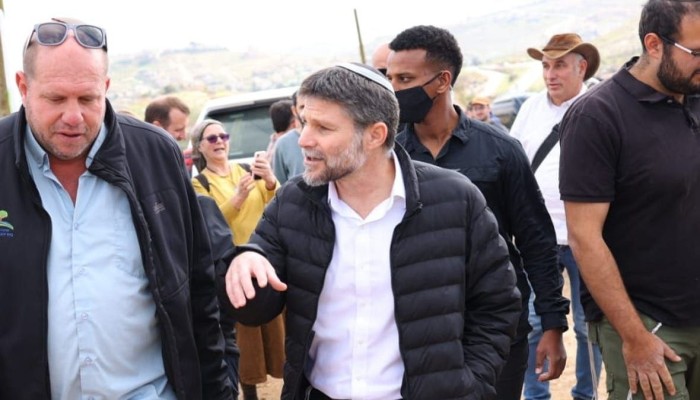 هآرتس || «خطة ترامب سيئة لإسرائيل»: سموتريتش يدعو لإنهاء التدخل الأميركي في غزة