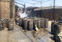 شاهد|| معاناة صحية كبيرة لأهالي أبو زعبل من مصانع الريش وسط المنازل