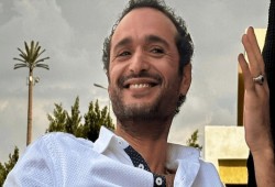 القبض على "أحمد دومة" فجرًا من منزله قبيل ذكرى ثورة 25 يناير