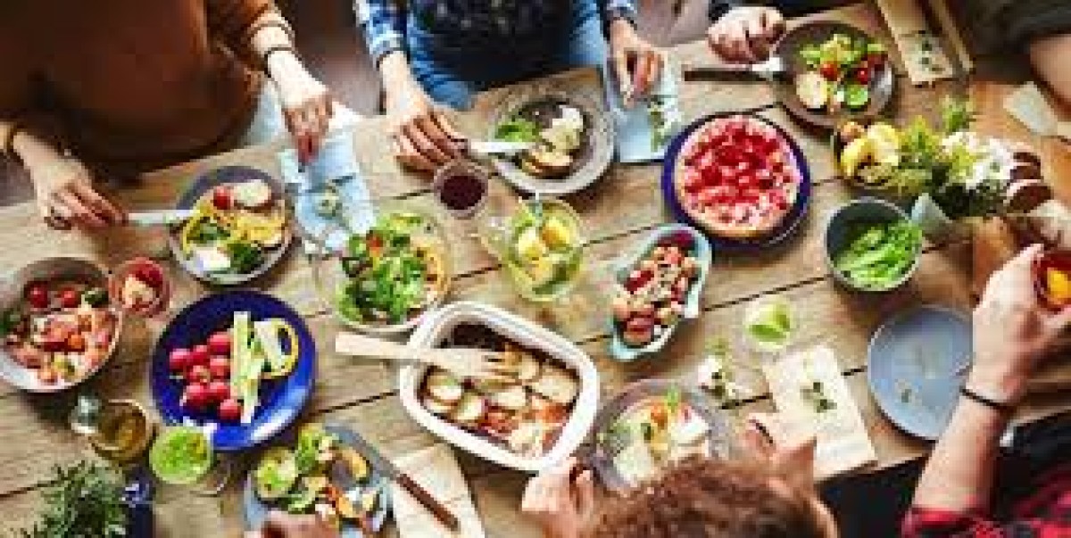 كيف تتناول كميات طعام كبيرة وتنقص وزنك؟.. تعرف على التفاصيل