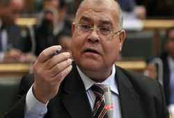 "مدّ طابور المدرسة إلى ساعة كاملة" مقترح الشهابي الجديد بعدما هنأ مدبولي السيسي بـ"ثورة يناير"!!!