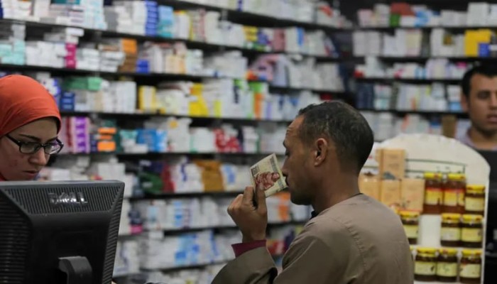 بعد قفزة 42٪ في أسعار الدواء: نقابيون ينسفون رواية الحكومة عن «سوق دواء مستقر» ويصرخون من انهيار الحق في العلاج