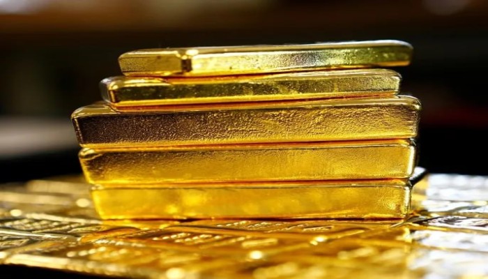 الذهب في مصر يقفز 445 جنيهًا خلال أسبوع: ماذا يحدث عالميًا؟ ومتى يهدأ السوق؟