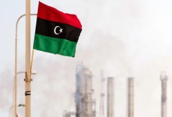 اتفاق الـ376 مليار دولار: صفقات النفط الليبية مع توتال وكونوكو فيليبس.. استثمارات عملاقة وتغييرات مرتقبة