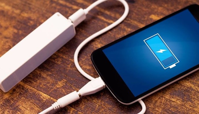 لماذا تنفد بطارية هاتفك بشكل أسرع خلال فصل الشتاء؟
