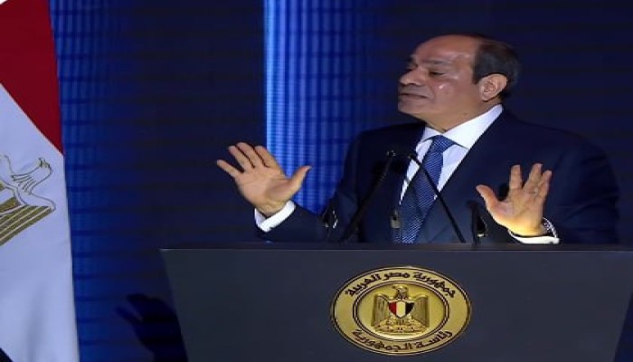نشطاء يتساءلون: من كان يضرب السيسي في الصغر؟.. عقد نفسية في "خطاب الدم" أم أزمة ديكتاتور في اللاوعي؟