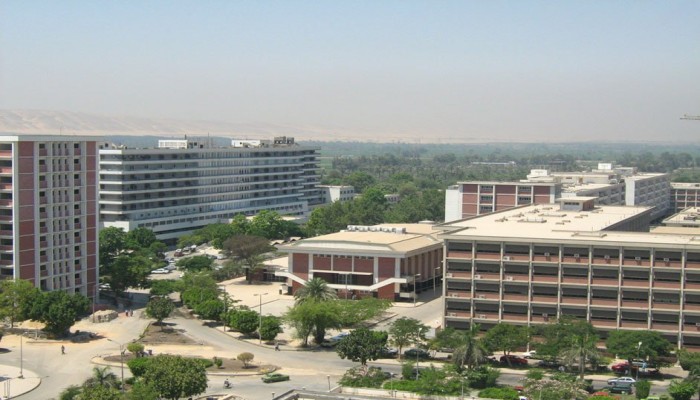 فضيحة أدوية أسيوط: 25 مليون جنيه تختفي من مخازن المستشفيات.. والجامعة صامتة والمرضى يدفعون الثمن