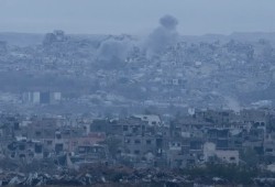 غزة بين نار القصف ووباء الإهمال