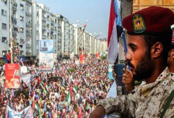 ذا ميديا لاين || الخلاف السعودي الإماراتي في اليمن يخلق فرصة للحوثيين مع عودة تهديدات البحر الأحمر