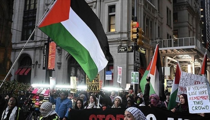 آلاف البريطانيين يهتفون ضد حكومتهم لتسليحها إسرائيل لإبادة غزة
