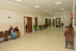 انهيار مستشفيات الصحة والجامعية في سوهاج: طوارئ بلا أسرّة وشكاوى بالآلاف وقرارات تزيد معاناة المرضى