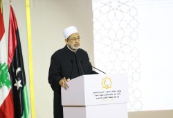 بسبب المغالاة في المهور.. شيخ الأزهر: الشباب يعاني من ضغوط نفسية حتى يحتفظ بطهره وعفافه