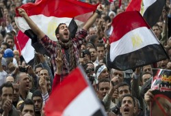 بعد 15 عاما على ثورة 25 يناير.. هل نجح السيسي في دفن روح الثورة أم استدعائها من جديد؟