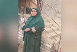 شاهد|| معاناة أهالي "معبر 21" بالسويس مع طرق وكباري السيسي..هدم منازل وتشريد واعتقالات