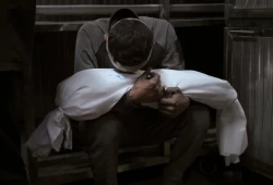 تي آر تي || قصف إسرائيلي يقتل أربعة فلسطينيين في خيام نازحين بقطاع غزة رغم وقف إطلاق النار