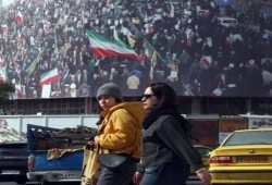 الجارديان || الحرب.. صفقة يفرضها ترامب.. أم انهيار داخلي: خيارات طهران جميعها سيئة