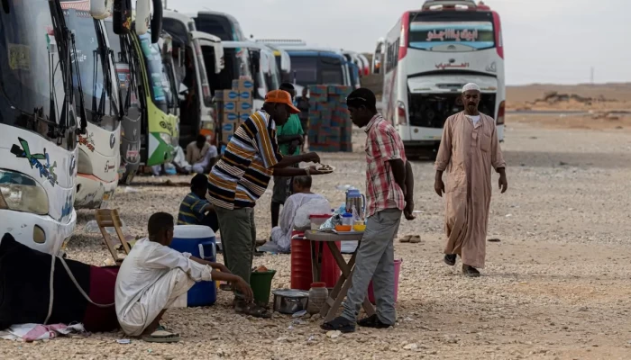 تصعيد أمني ضد اللاجئين في مصر.. توقيف آلاف السوريين والسودانيين لإجبارهم على الرحيل