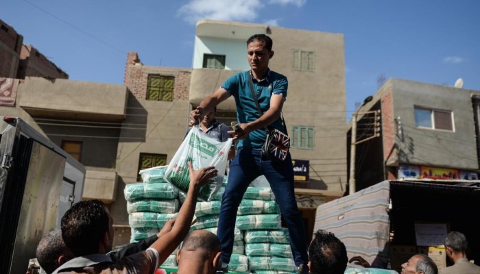 سكر المصريين في قبضة العسكر: كيف يحوِّل جهاز «مستقبل مصر» الأمنَ الغذائي إلى بيزنس مغلق وعمولات بالملايين؟