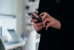 قبل أن يهدم بيتك.. نصائح ومحاذير لا تتجاهلها عند استخدام الهاتف