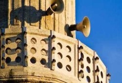 الأوقاف تمنع مكبرات الصوت: رمضان “بالسماعات الداخلية فقط”.. حين تتحول إدارة الشعائر إلى تعميم بارد يختصر روح الشهر