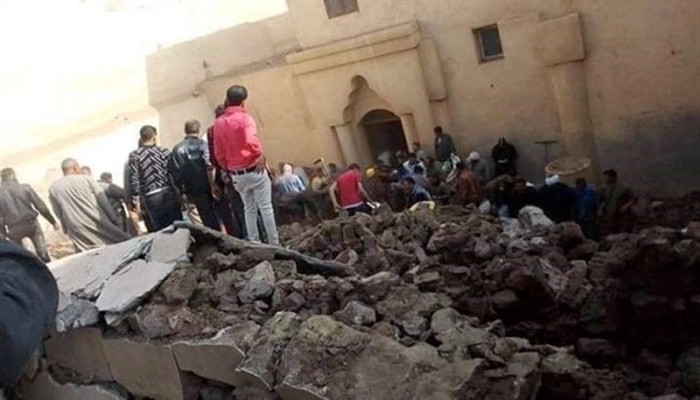 فاجعة دير أبو فانا: أربعة أطفال موتى تحت الأنقاض.. وسور «حديث» يكشف خراب منظومة السلامة في مصر