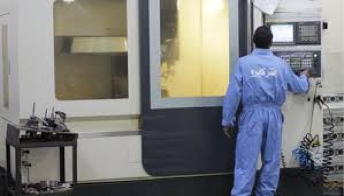 حرمان 850 عاملاً في "إنتر كايرو" للألومنيوم من أجورهم 4 أشهر وقطع مظلة الرعاية الصحية عنهم