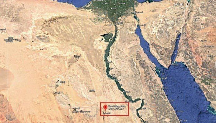 إضراب مفتوح في سجن الوادي الجديد: المعتقلون يحتجون على الأوضاع القاسية وتجاهل وعود نقلهم إلى سجون قريبة