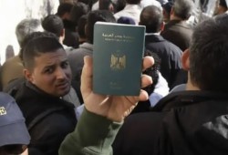 شكاوى عمال مصريين من وقف العقود والإقامات في الإمارات دون إعلان رسمي