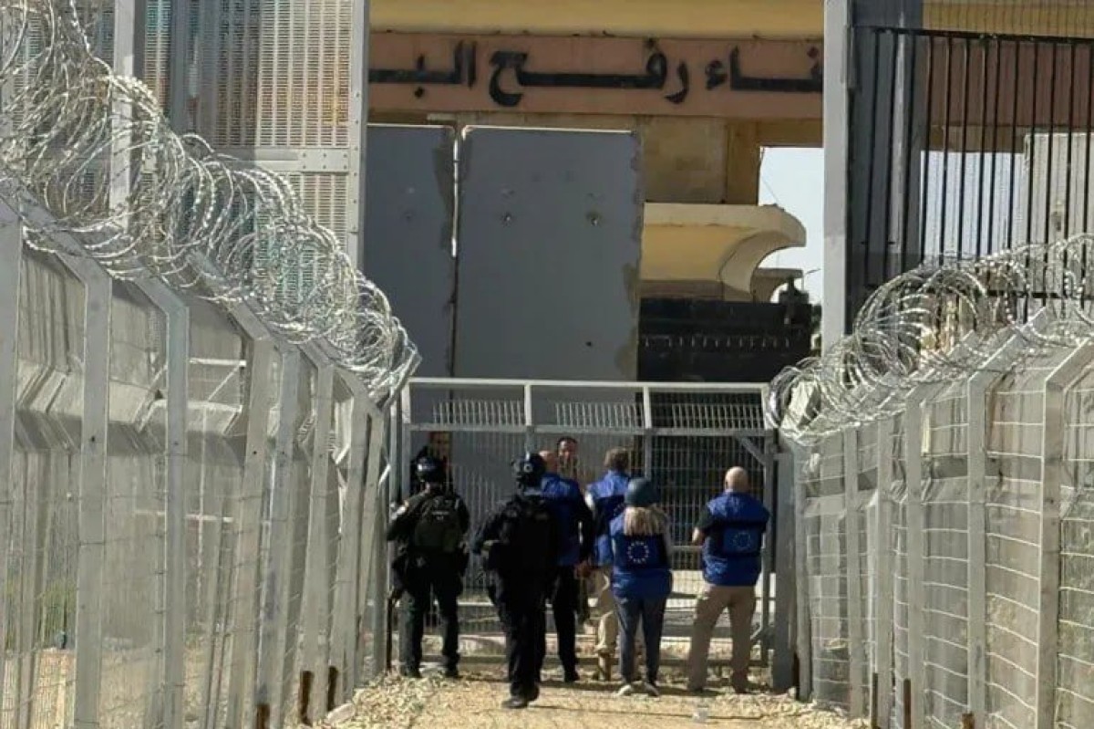 شاهد || العائدون إلى غزة عبر معبر رفح يواجهون تحقيقات وإجراءات صهيونية قاسية