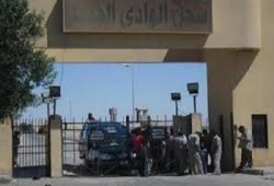 تكذيبًا لنفي الداخلية.. بالأسماء || 11 محاولة انتحار بين المعتقلين بـ "سجن الوادي الجديد"