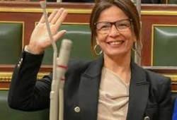 أول القصيدة.. تفاصيل اتهام وزيرة الثقافة الجديدة بالفساد والسرقة