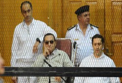 وثائق إبستين تكشف قلق إسرائيل بعد خلع مبارك ومحاولة إنقاذه من المحاكمة