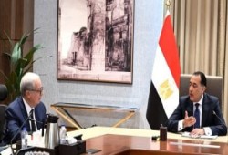 60 شركة على طريق الصندوق والطرح: حسين عيسى يفتح ملف التخارج تحت ضغط الدولار والدَّين