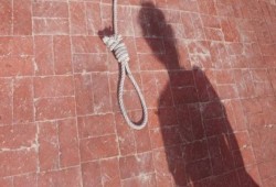 واقعتا انتحار تهزان القليوبية وقنا وتكشفان ضغوطًا نفسية متفاقمة