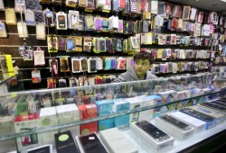 زيادتان متتاليتان تشعلان الركود في سوق الموبايلات بجميع المحافظات