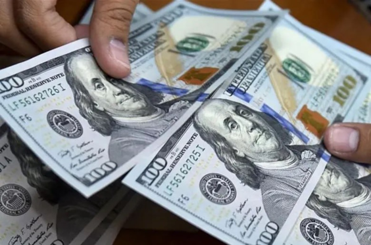 "السيسي" يلاعب "صندوق النقد" قبل اجتماع "25 فبراير" برفع أسعار العملات الأجنبية أمام الجنيه!!