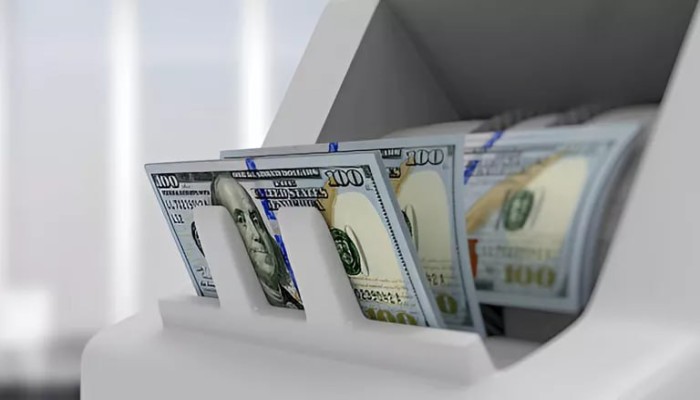 دولار يضغط والجنيه يتآكل: قفزات جديدة تكشف عمق أزمة النقد الأجنبي في مصر