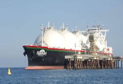 مصر تُصدّر 4 شحنات غاز مسال لصالح الشركات الأجنبية رغم فجوة 2 مليار قدم يوميًا