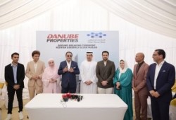 توسع إماراتي في غاز شرق المتوسط وسوق الطاقة المصري بعد الاستحواذ على 15% من شركة "إيني"