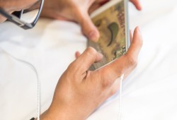 6 نصائح تساعدك على الصيام عن هاتفك في رمضان