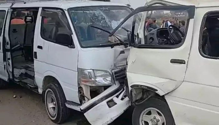 إصابة 10 سيدات في حادث تصادم ميكروباصين بالمنطقة الصناعية في بني سويف